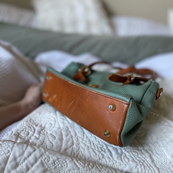 Valentina Sage Green Shoulder Bag with Tan Straps - Picture 4 of 5